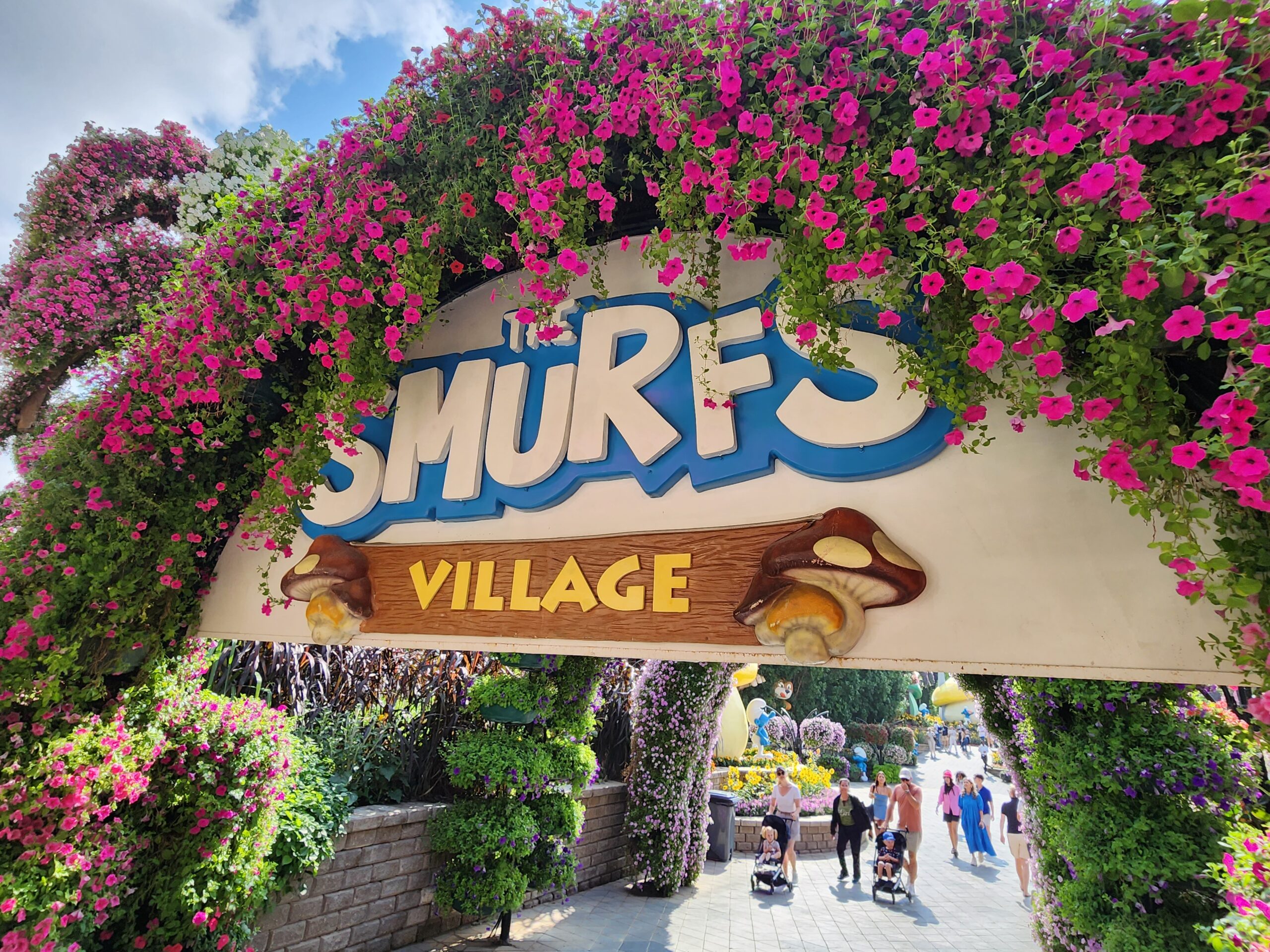 The Smurfs Village, Dubai Miracle Garden 