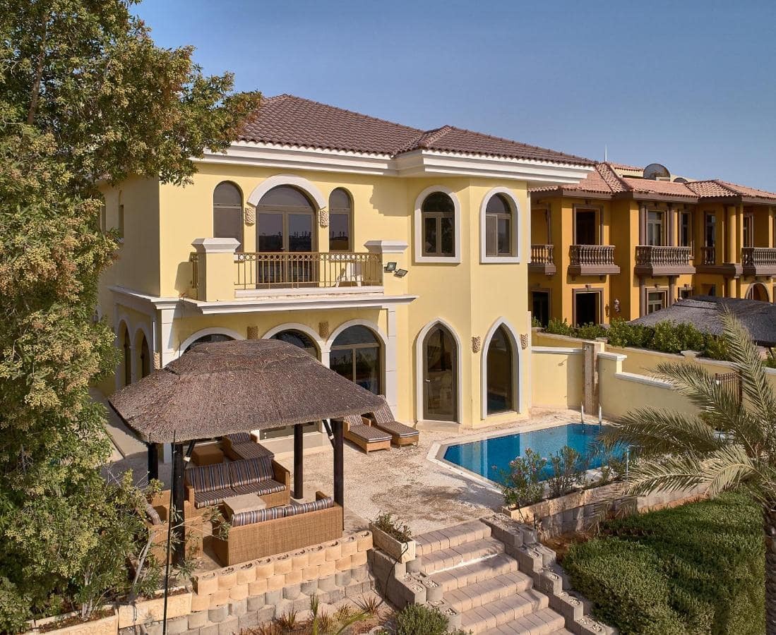 Villa voor 10 personen met zwembad. Dubai Villa voor 10 personen met zwembad. Dubai