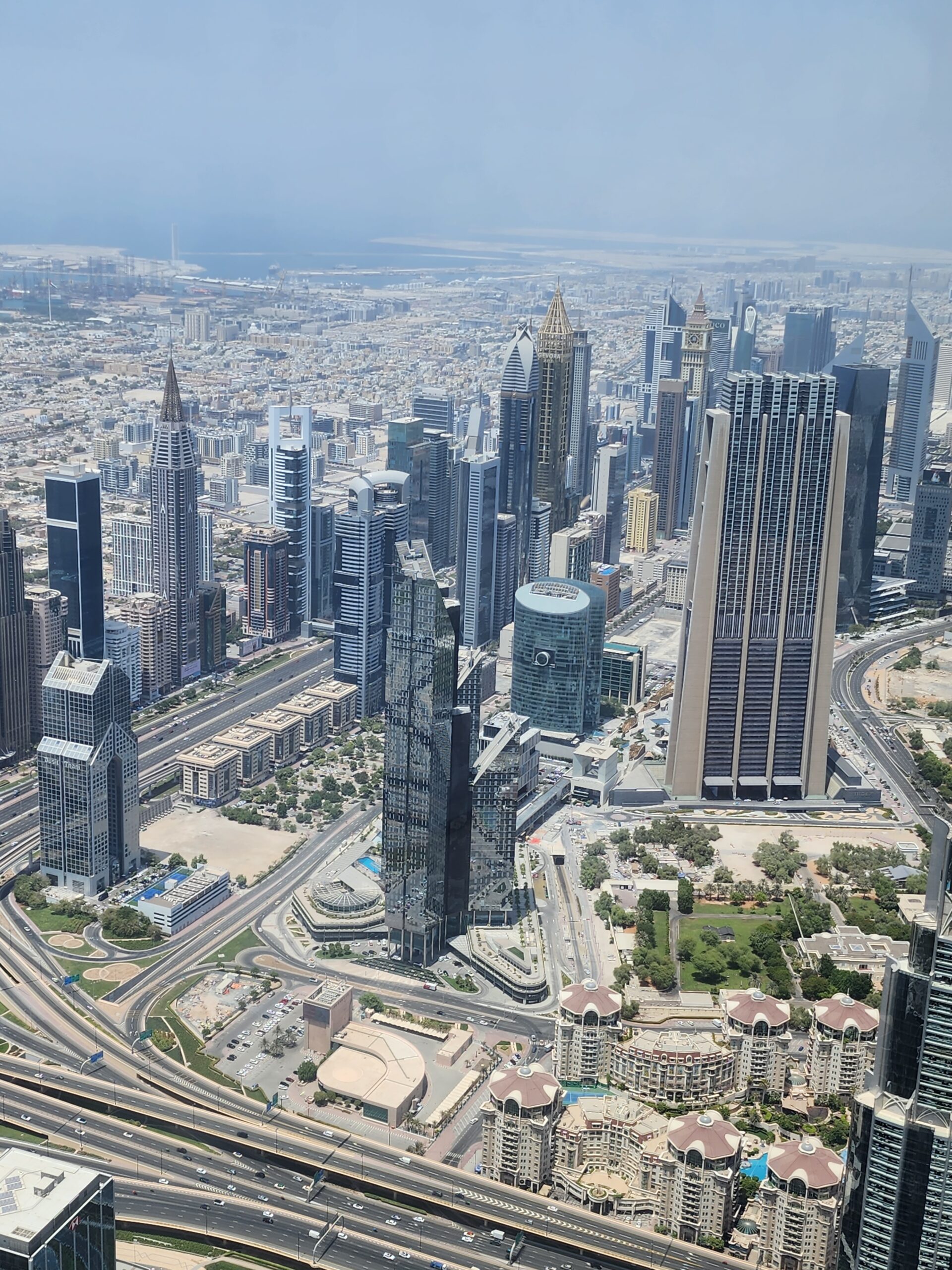 uitzicht vanaf Burj Khalifa 